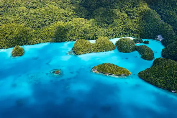 Descobrindo as Ilhas Palau com os melhores pontos de mergulho e história